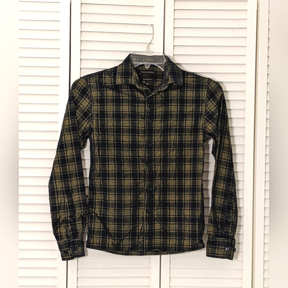 Banana Republic Untucked Slim Fit Corduroy Shirt XXS